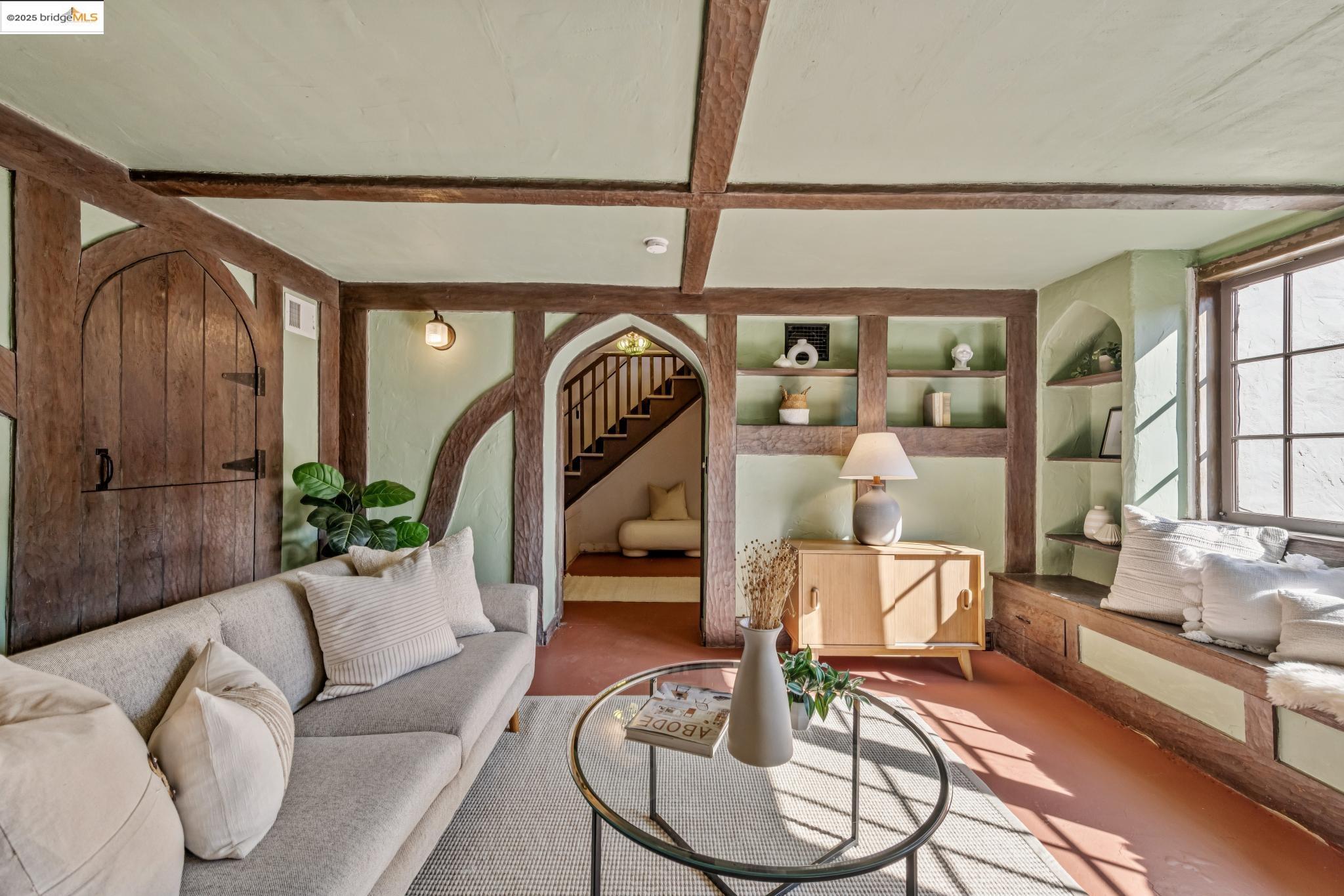 Detail Gallery Image 45 of 60 For 962 Arlington Ave, Berkeley,  CA 94707 - 4 Beds | 2/1 Baths