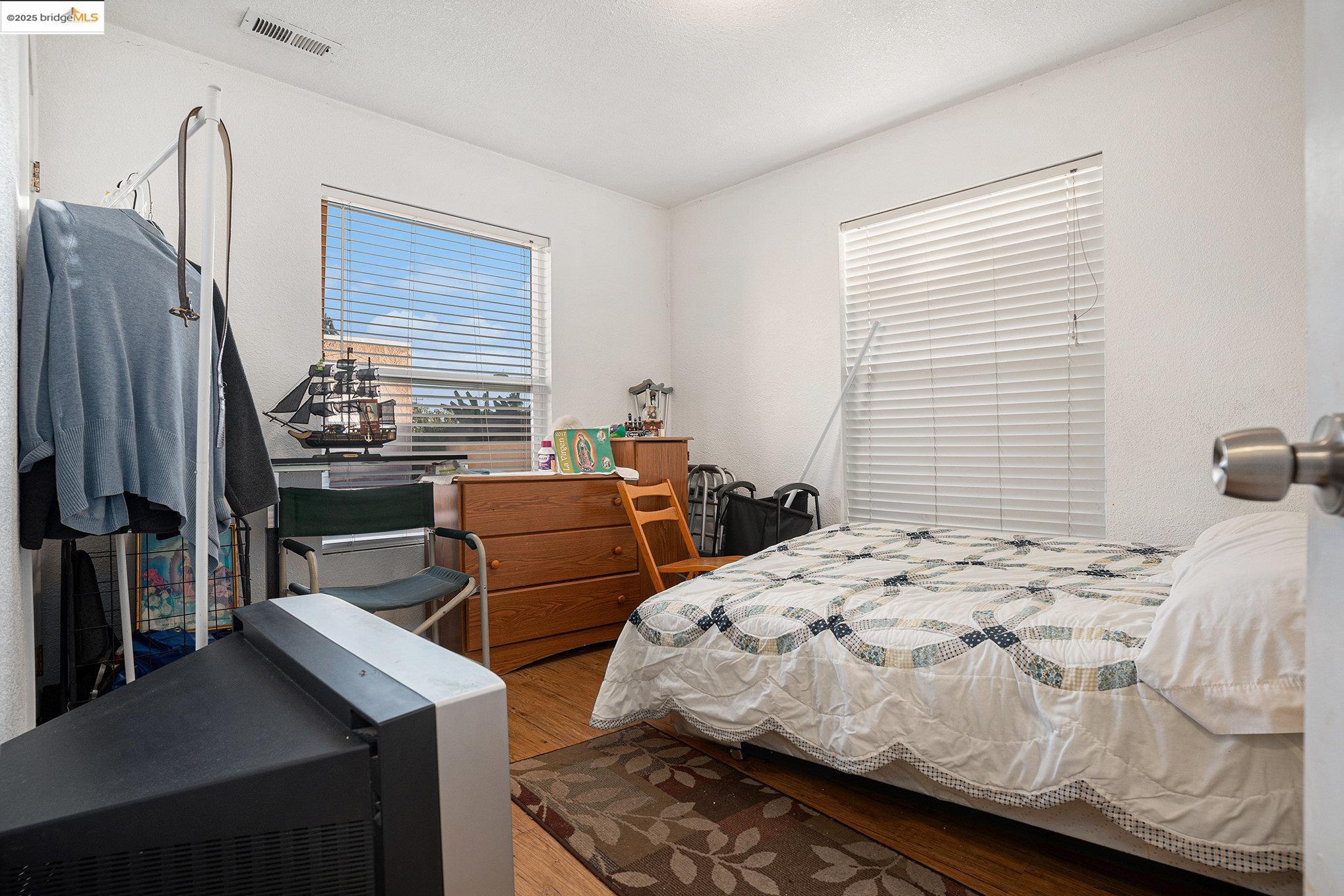 Detail Gallery Image 11 of 17 For 333 Winton Ave, Hayward,  CA 94544 - 2 Beds | 1 Baths
