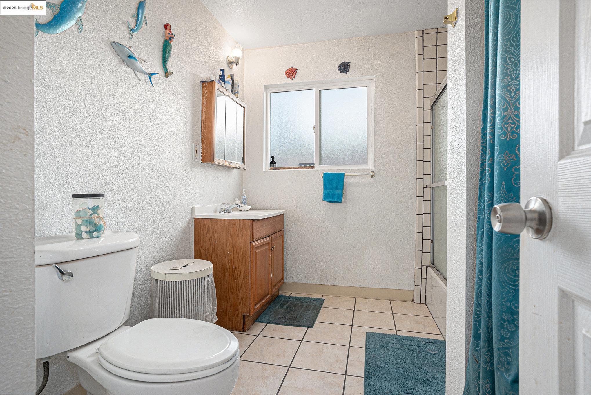 Detail Gallery Image 12 of 17 For 333 Winton Ave, Hayward,  CA 94544 - 2 Beds | 1 Baths