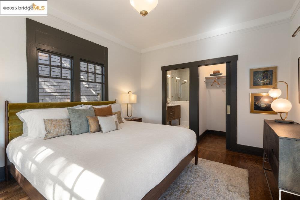 Detail Gallery Image 16 of 60 For 1178 Oxford St, Berkeley,  CA 94707 - 4 Beds | 4 Baths