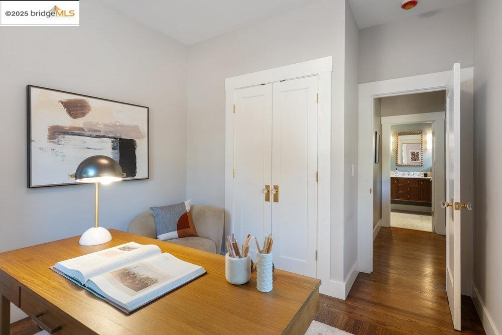 Detail Gallery Image 21 of 60 For 1178 Oxford St, Berkeley,  CA 94707 - 4 Beds | 4 Baths