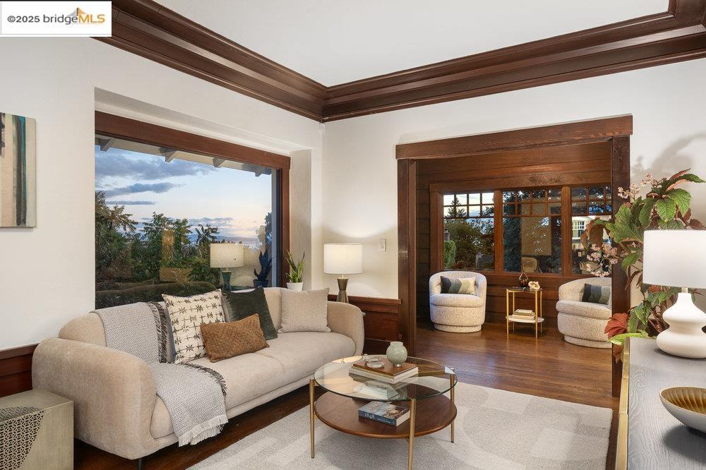 Detail Gallery Image 58 of 60 For 1178 Oxford St, Berkeley,  CA 94707 - 4 Beds | 4 Baths