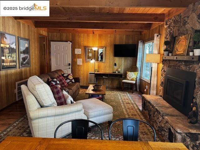 Detail Gallery Image 11 of 22 For Manzanita, Twain Harte,  CA 95383 - 3 Beds | 2 Baths