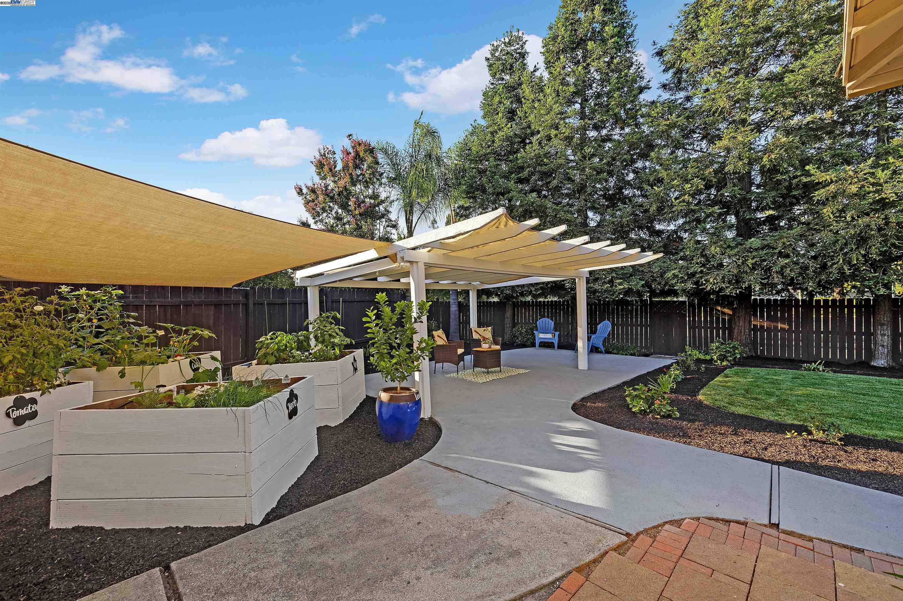 Detail Gallery Image 25 of 44 For 174 Dogwood Pl, San Ramon,  CA 94583 - 2 Beds | 2 Baths