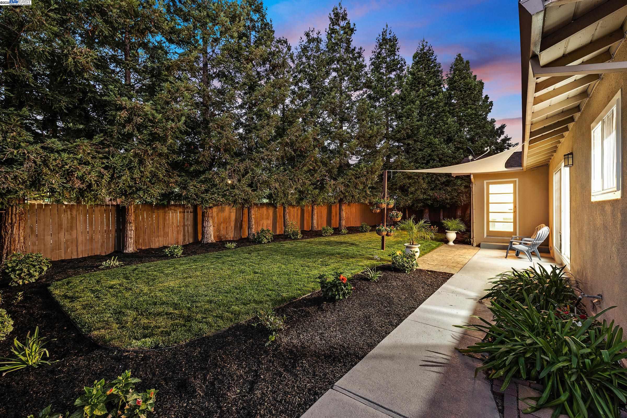 Detail Gallery Image 36 of 44 For 174 Dogwood Pl, San Ramon,  CA 94583 - 2 Beds | 2 Baths