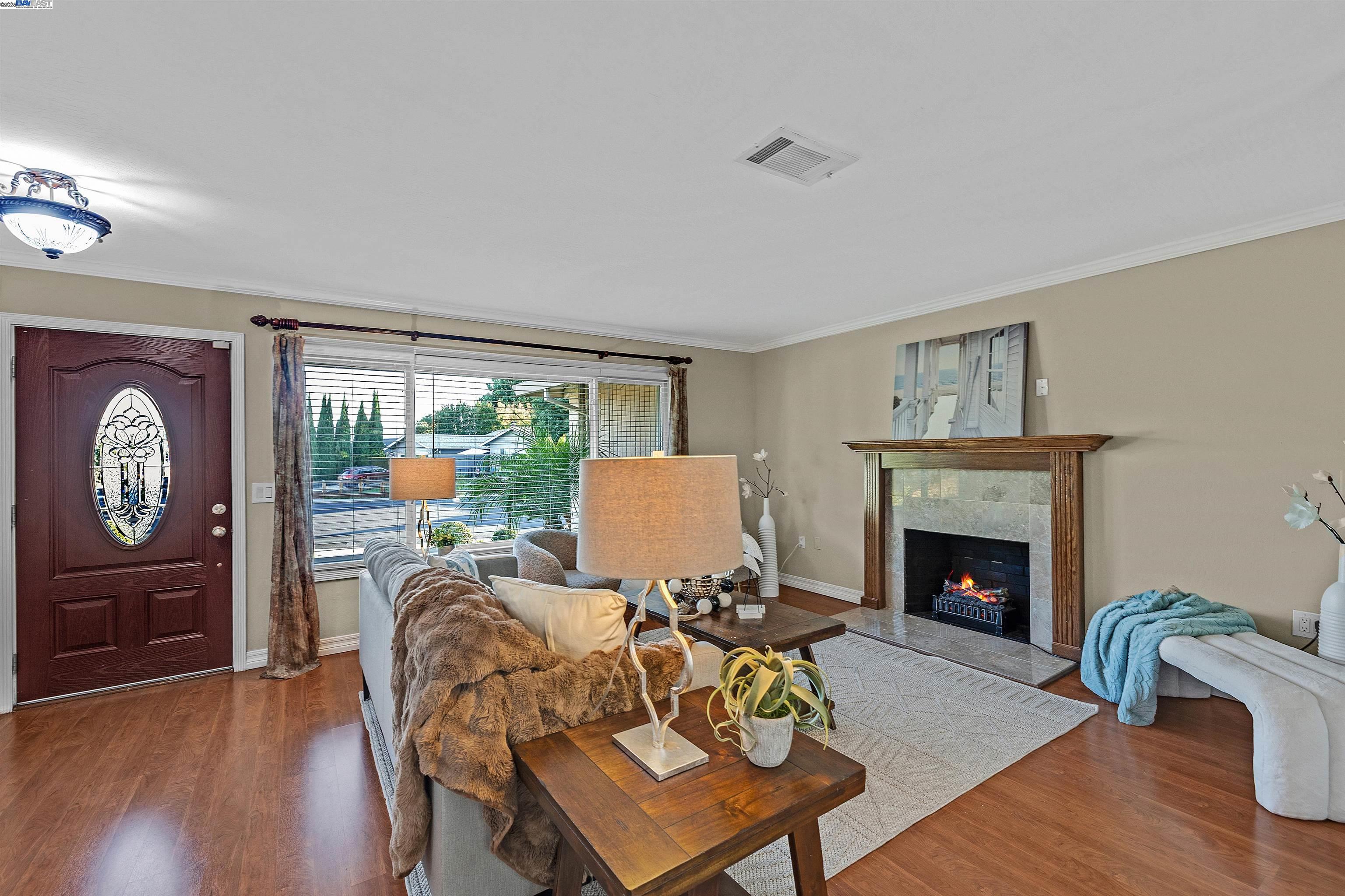 Detail Gallery Image 5 of 44 For 174 Dogwood Pl, San Ramon,  CA 94583 - 2 Beds | 2 Baths