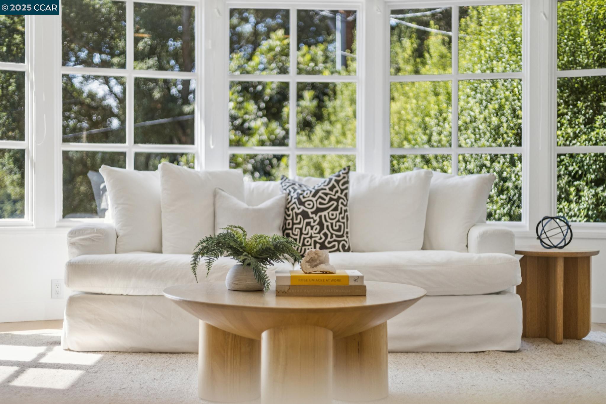 Detail Gallery Image 15 of 45 For 32 Dos Posos, Orinda,  CA 94563 - 4 Beds | 3/1 Baths