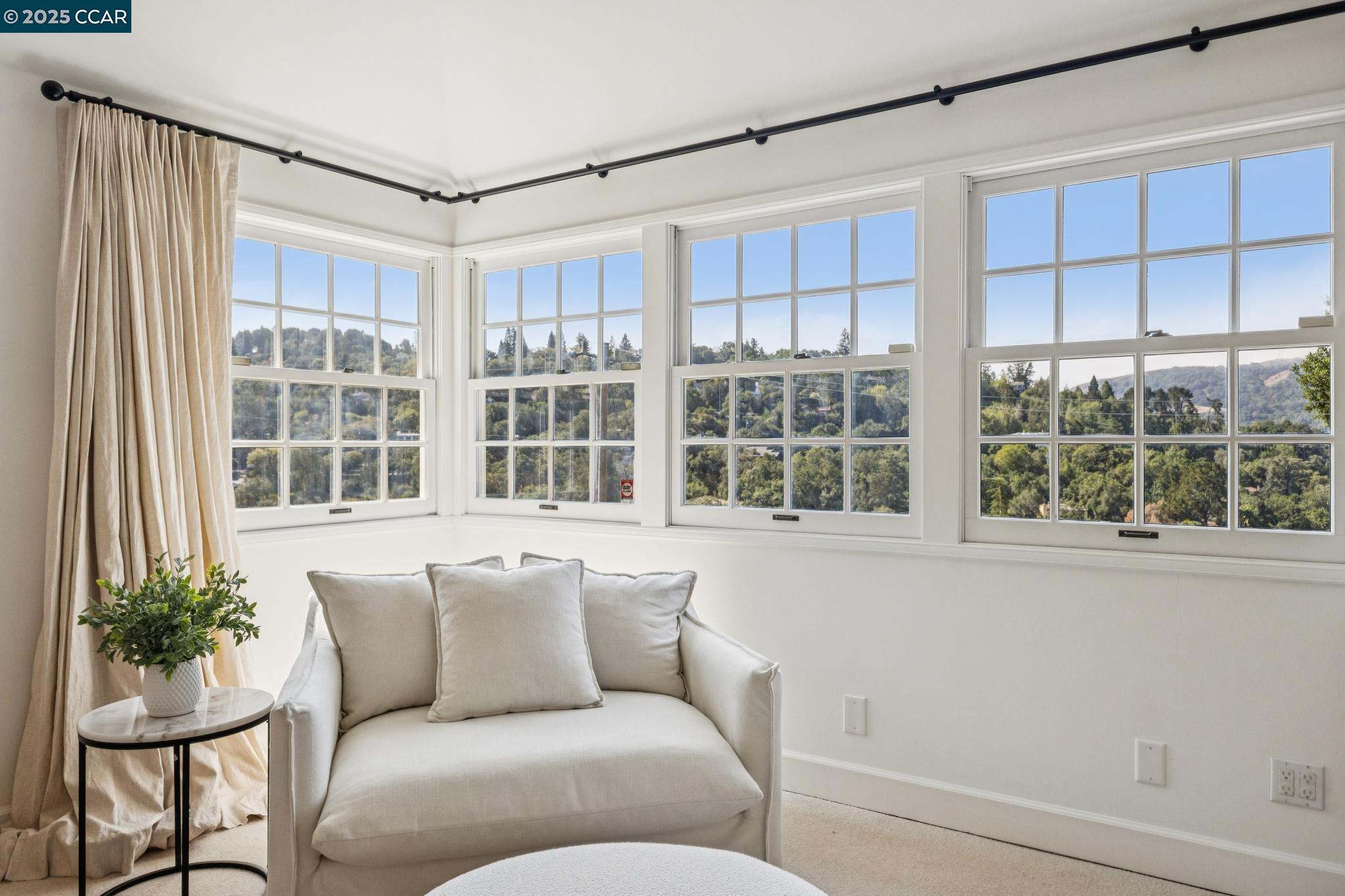 Detail Gallery Image 30 of 45 For 32 Dos Posos, Orinda,  CA 94563 - 4 Beds | 3/1 Baths