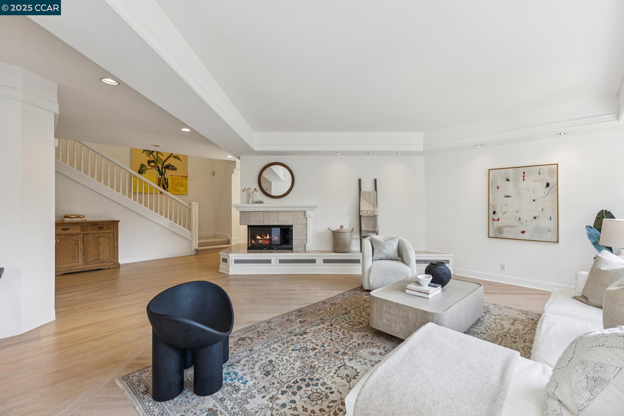 Detail Gallery Image 4 of 45 For 32 Dos Posos, Orinda,  CA 94563 - 4 Beds | 3/1 Baths