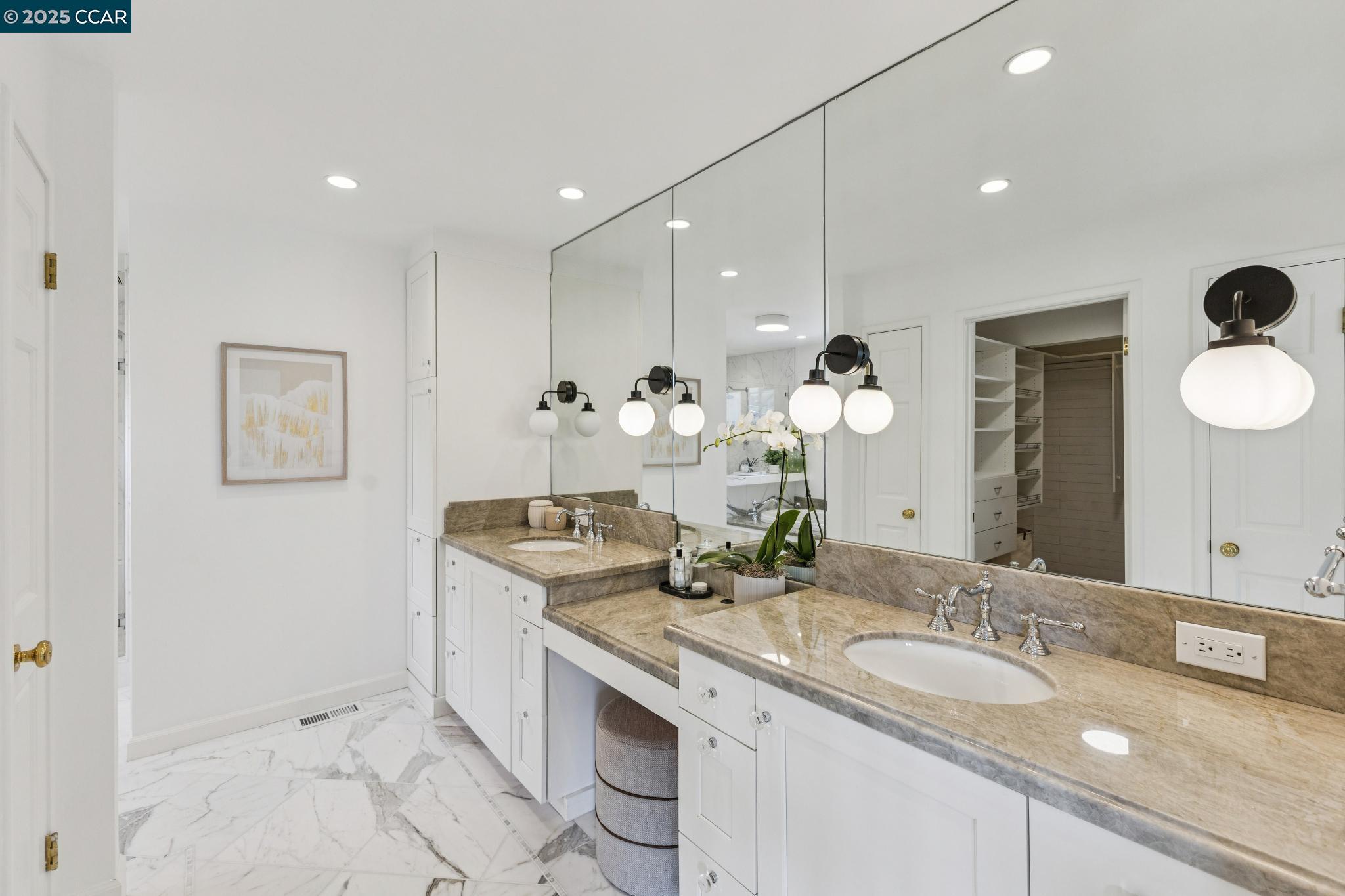 Detail Gallery Image 33 of 45 For 32 Dos Posos, Orinda,  CA 94563 - 4 Beds | 3/1 Baths