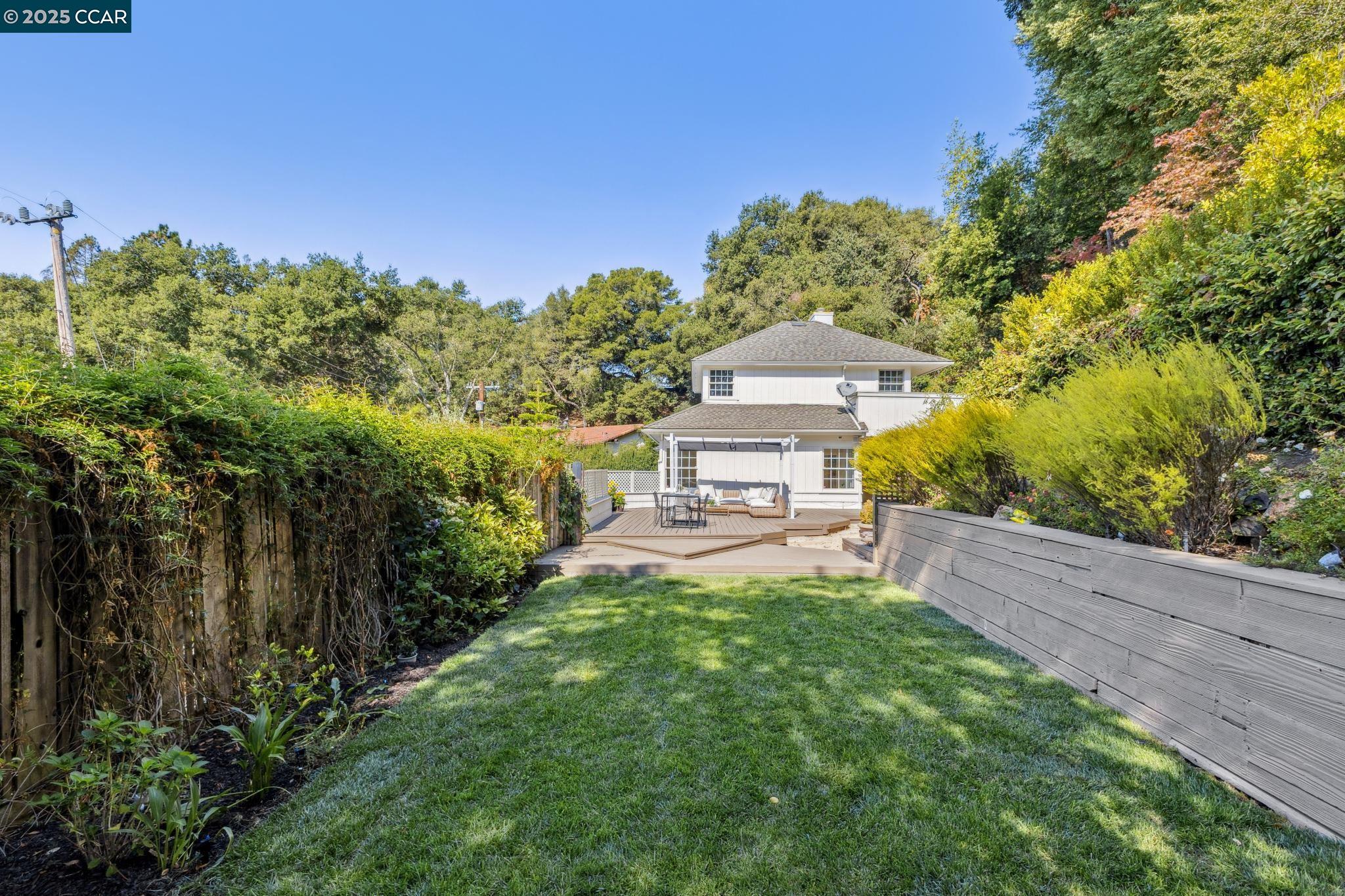 Detail Gallery Image 41 of 45 For 32 Dos Posos, Orinda,  CA 94563 - 4 Beds | 3/1 Baths