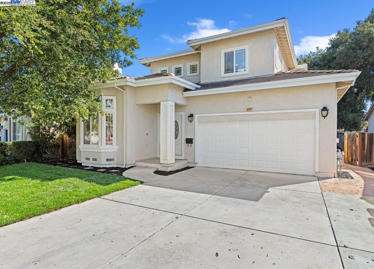 Detail Gallery Image 2 of 46 For 924 S Wolfe Rd, Sunnyvale,  CA 94086 - 4 Beds | 3/1 Baths