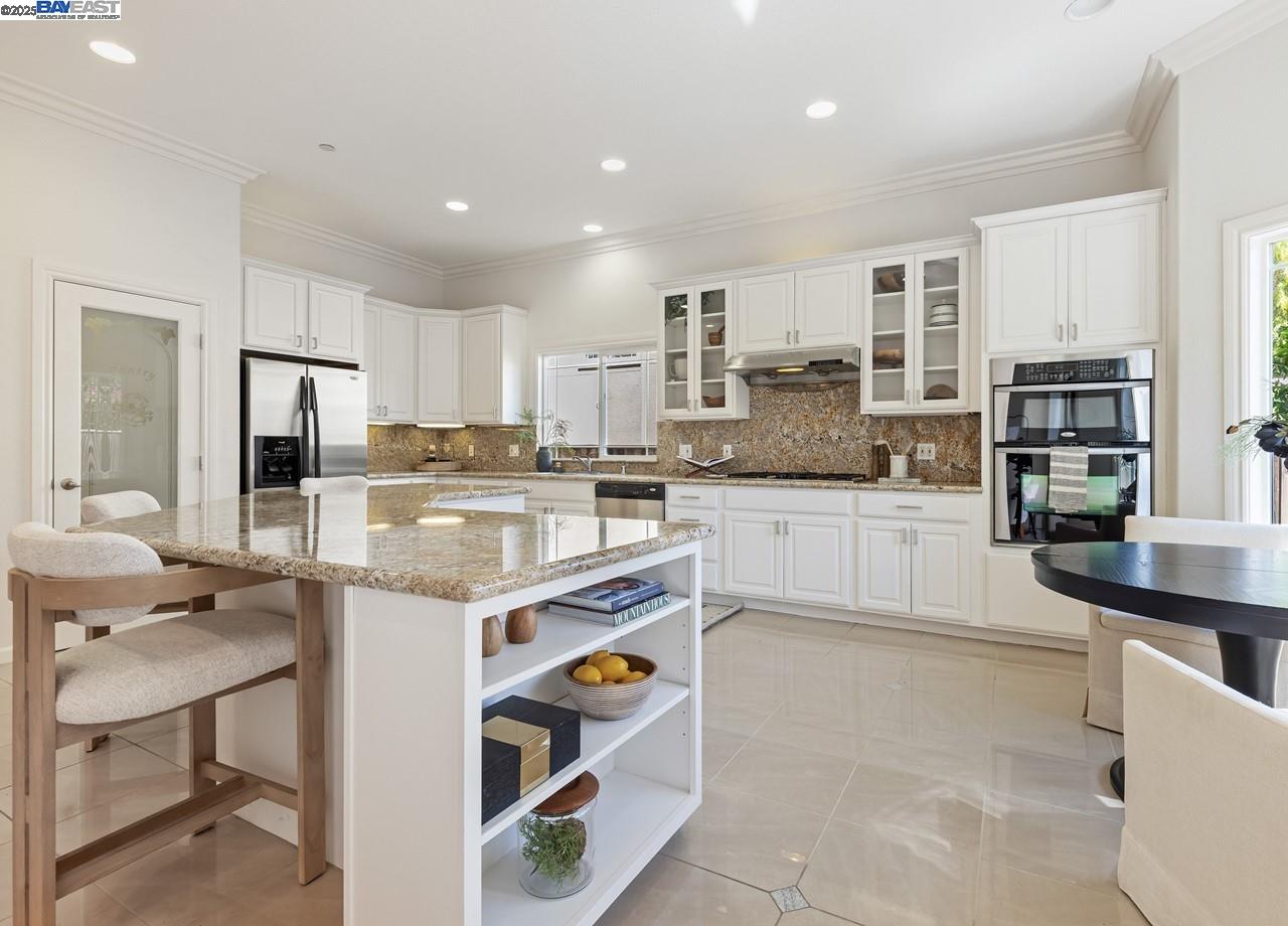 Detail Gallery Image 16 of 46 For 924 S Wolfe Rd, Sunnyvale,  CA 94086 - 4 Beds | 3/1 Baths