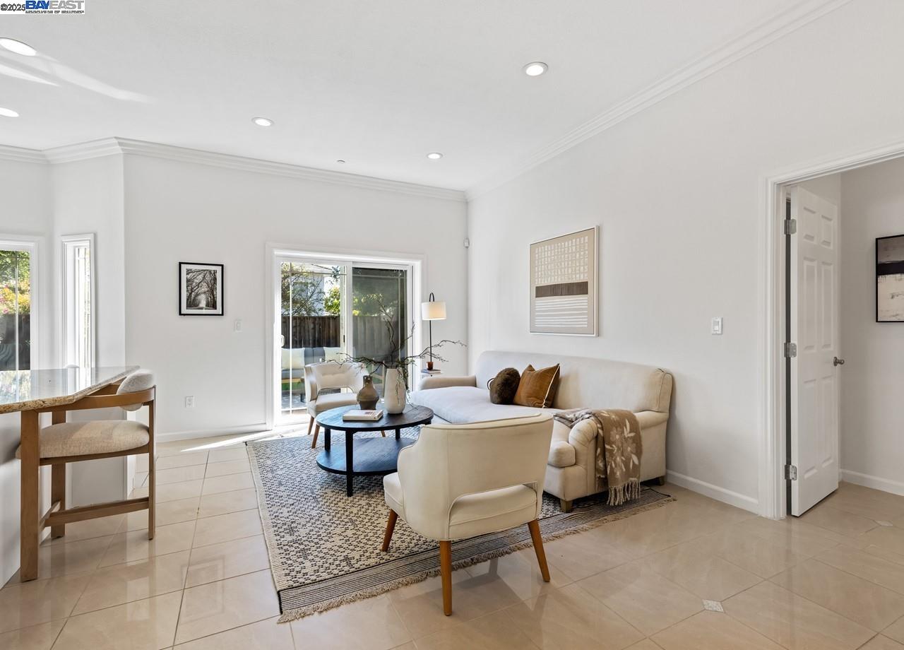 Detail Gallery Image 20 of 46 For 924 S Wolfe Rd, Sunnyvale,  CA 94086 - 4 Beds | 3/1 Baths