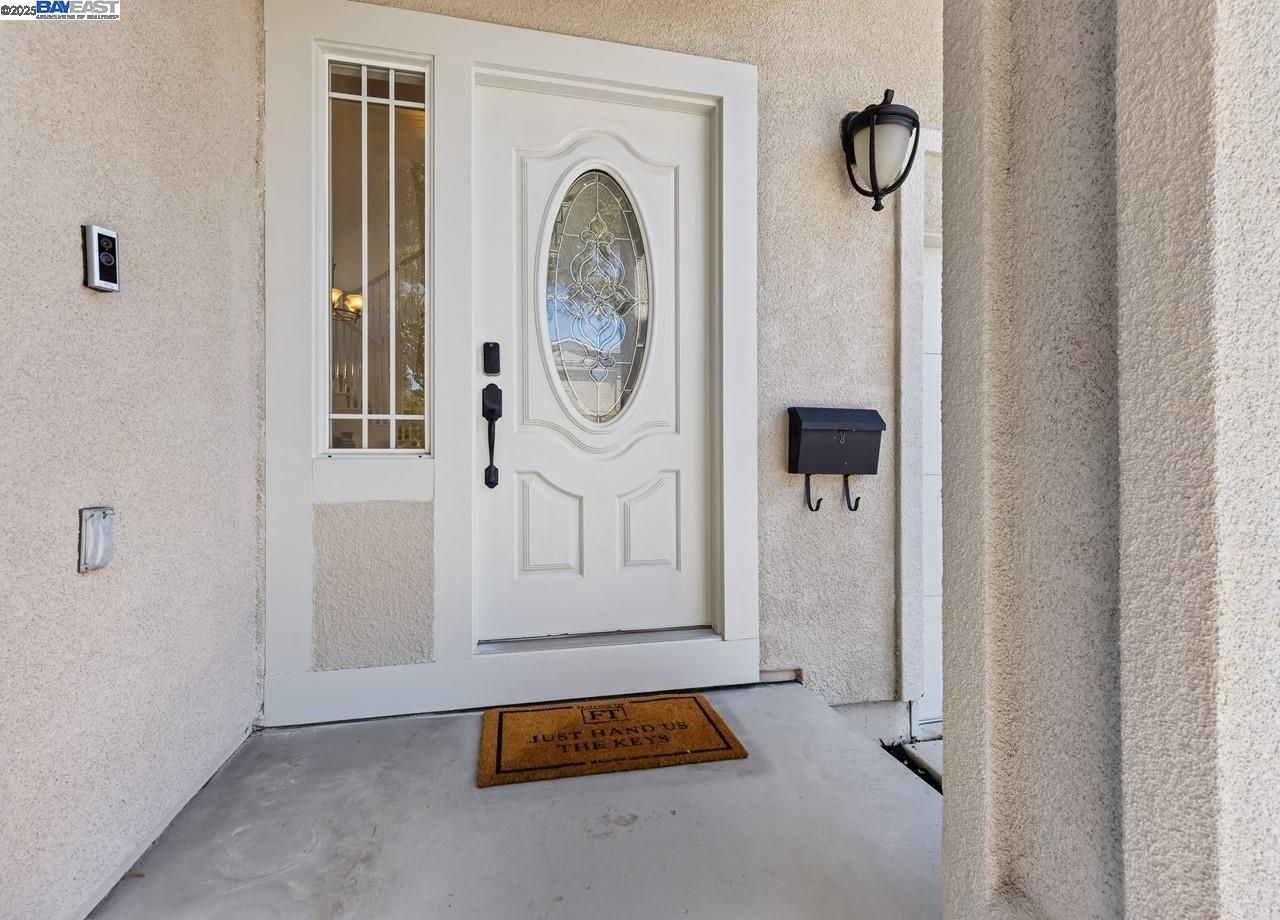 Detail Gallery Image 4 of 46 For 924 S Wolfe Rd, Sunnyvale,  CA 94086 - 4 Beds | 3/1 Baths