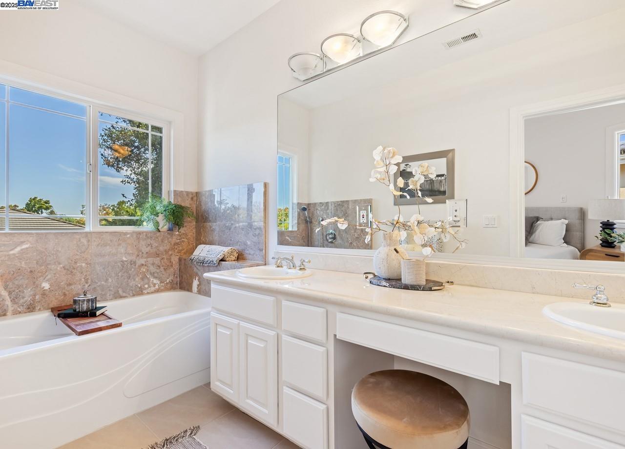 Detail Gallery Image 31 of 46 For 924 S Wolfe Rd, Sunnyvale,  CA 94086 - 4 Beds | 3/1 Baths