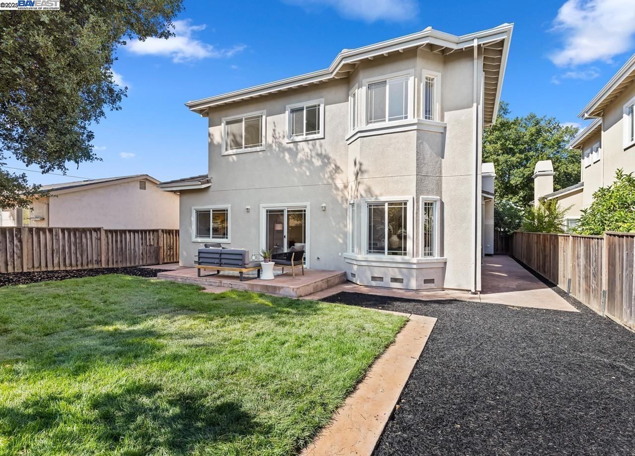 Detail Gallery Image 37 of 46 For 924 S Wolfe Rd, Sunnyvale,  CA 94086 - 4 Beds | 3/1 Baths