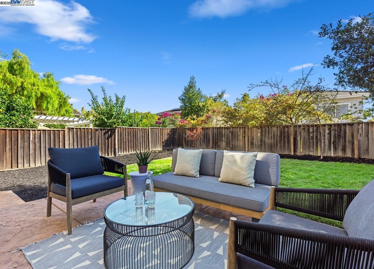 Detail Gallery Image 40 of 46 For 924 S Wolfe Rd, Sunnyvale,  CA 94086 - 4 Beds | 3/1 Baths