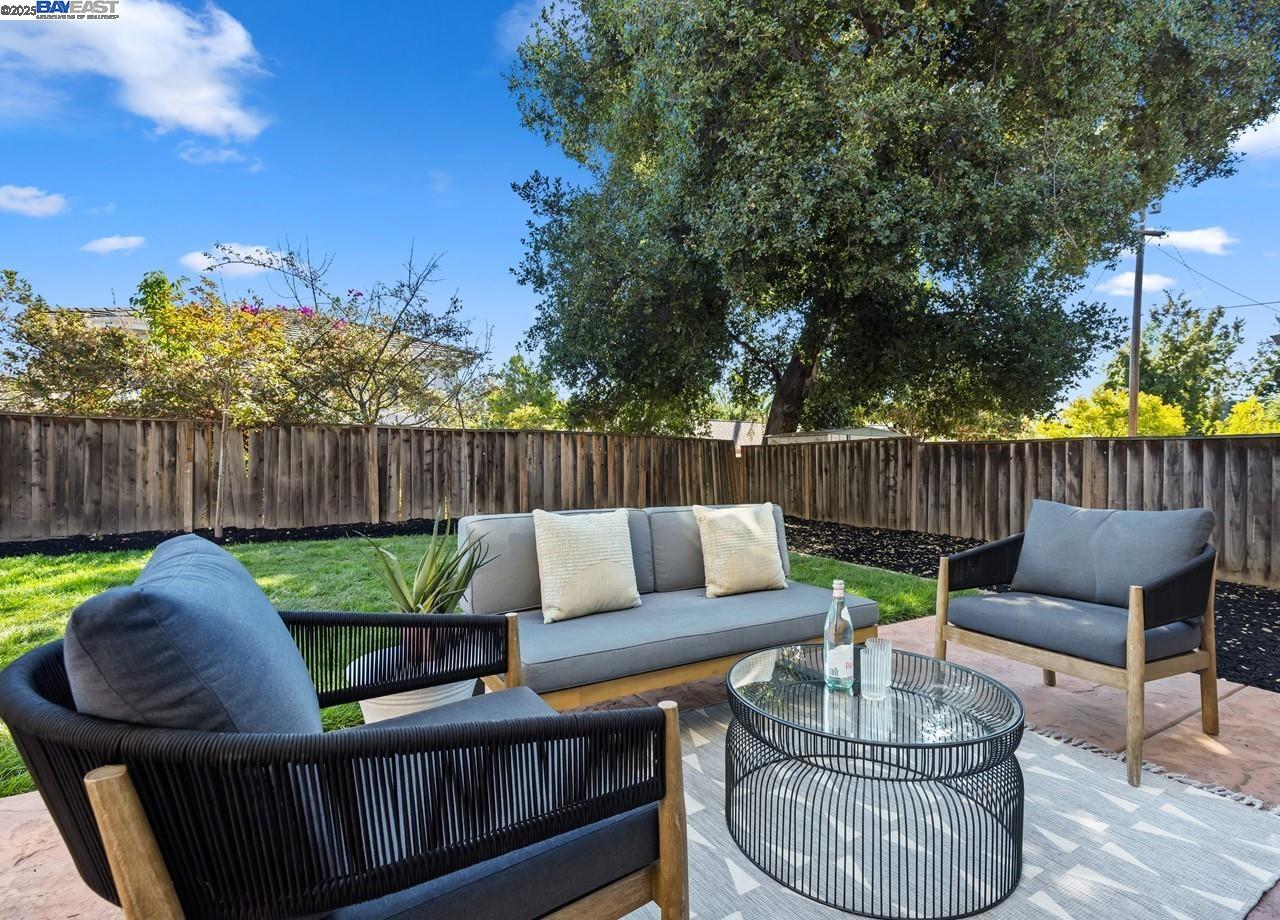 Detail Gallery Image 41 of 46 For 924 S Wolfe Rd, Sunnyvale,  CA 94086 - 4 Beds | 3/1 Baths