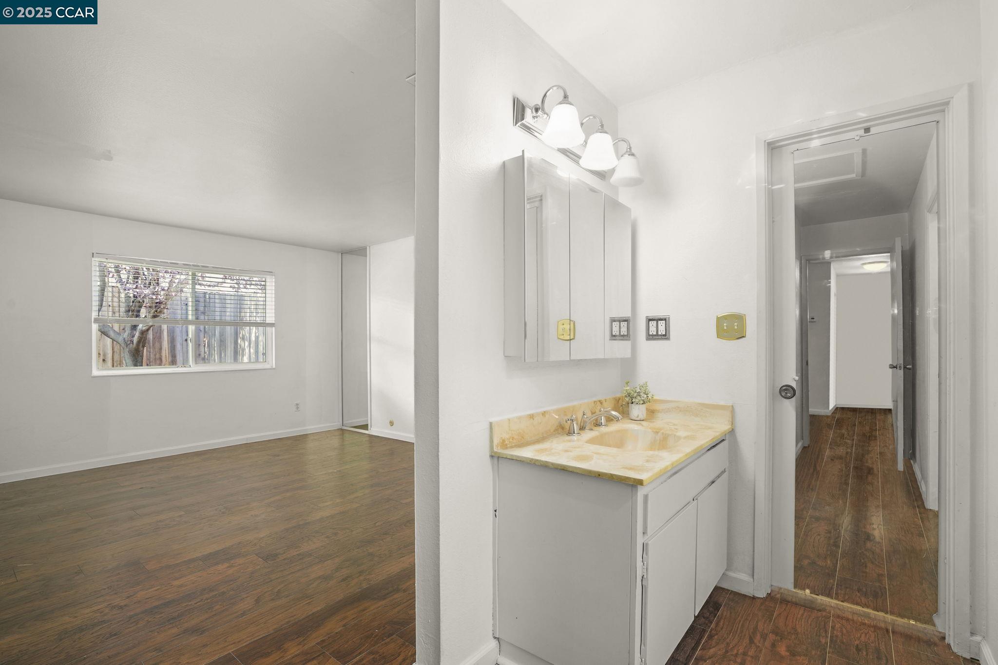 Detail Gallery Image 13 of 29 For 3224 Madrone St, Antioch,  CA 94509 - 3 Beds | 2 Baths