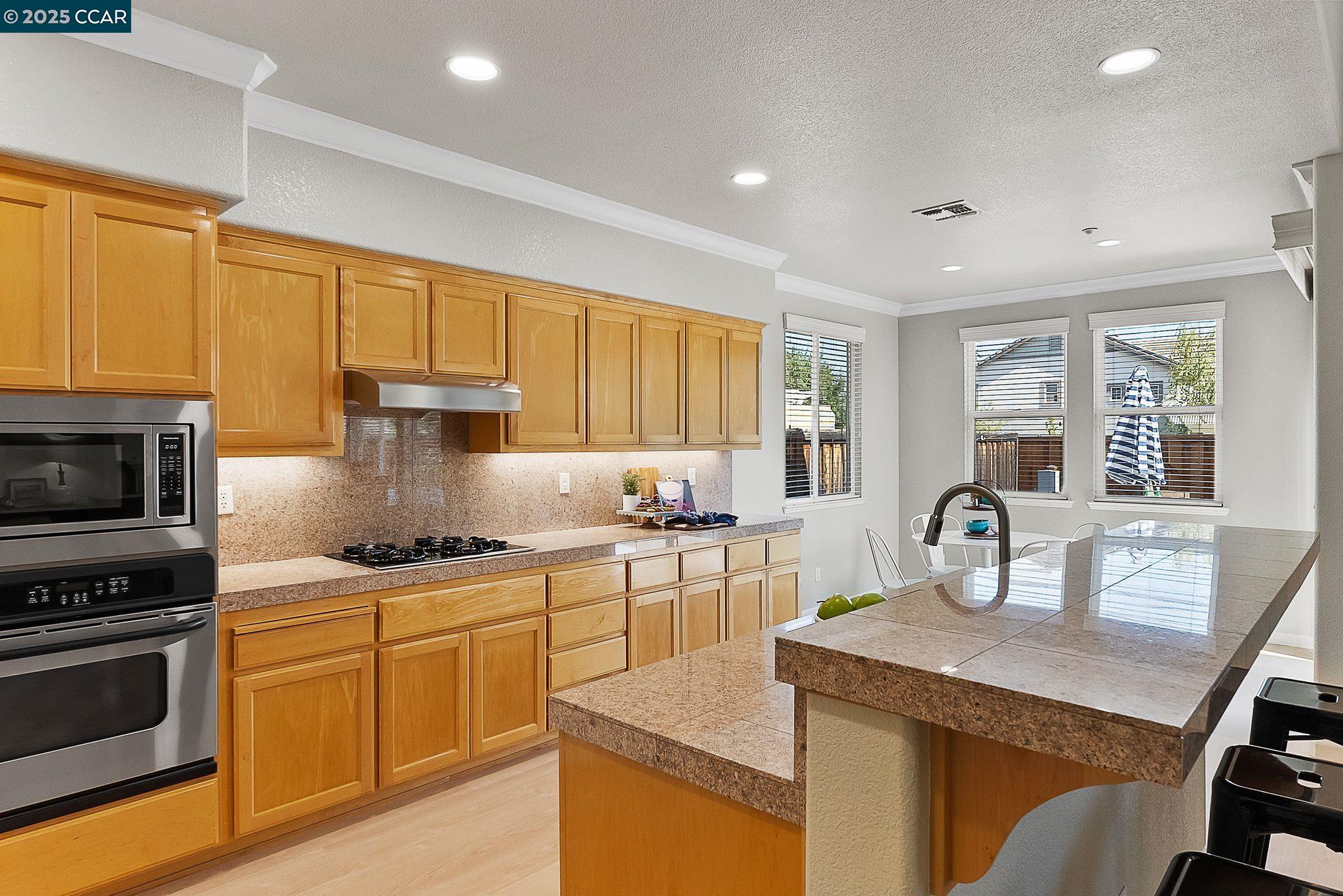 Detail Gallery Image 21 of 57 For 2460 Berkshire Ln, Brentwood,  CA 94513 - 5 Beds | 4 Baths