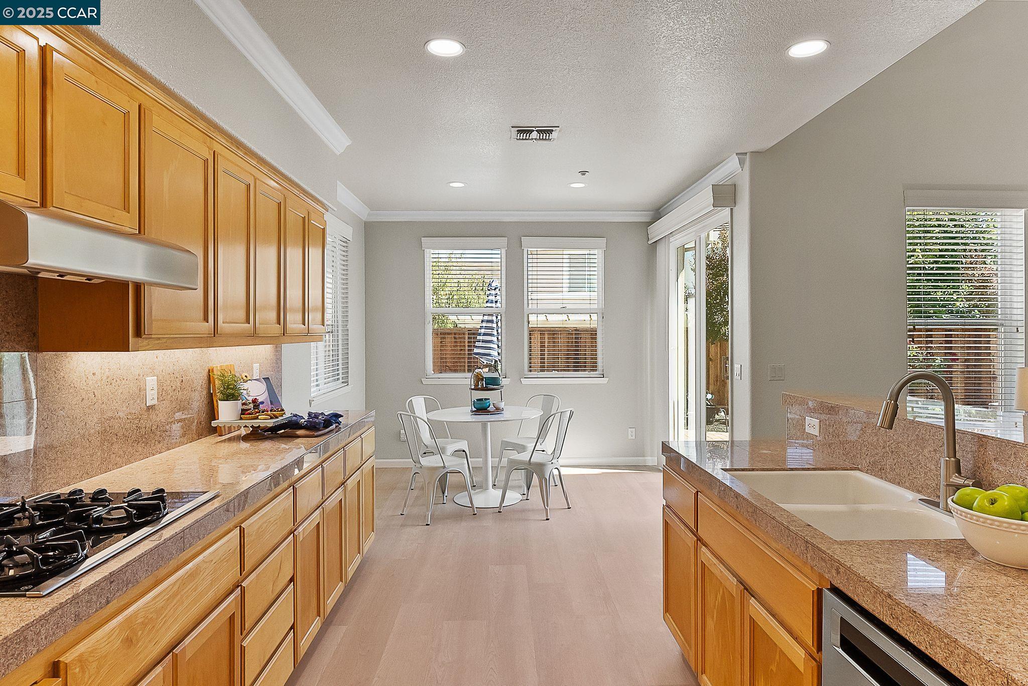 Detail Gallery Image 22 of 57 For 2460 Berkshire Ln, Brentwood,  CA 94513 - 5 Beds | 4 Baths