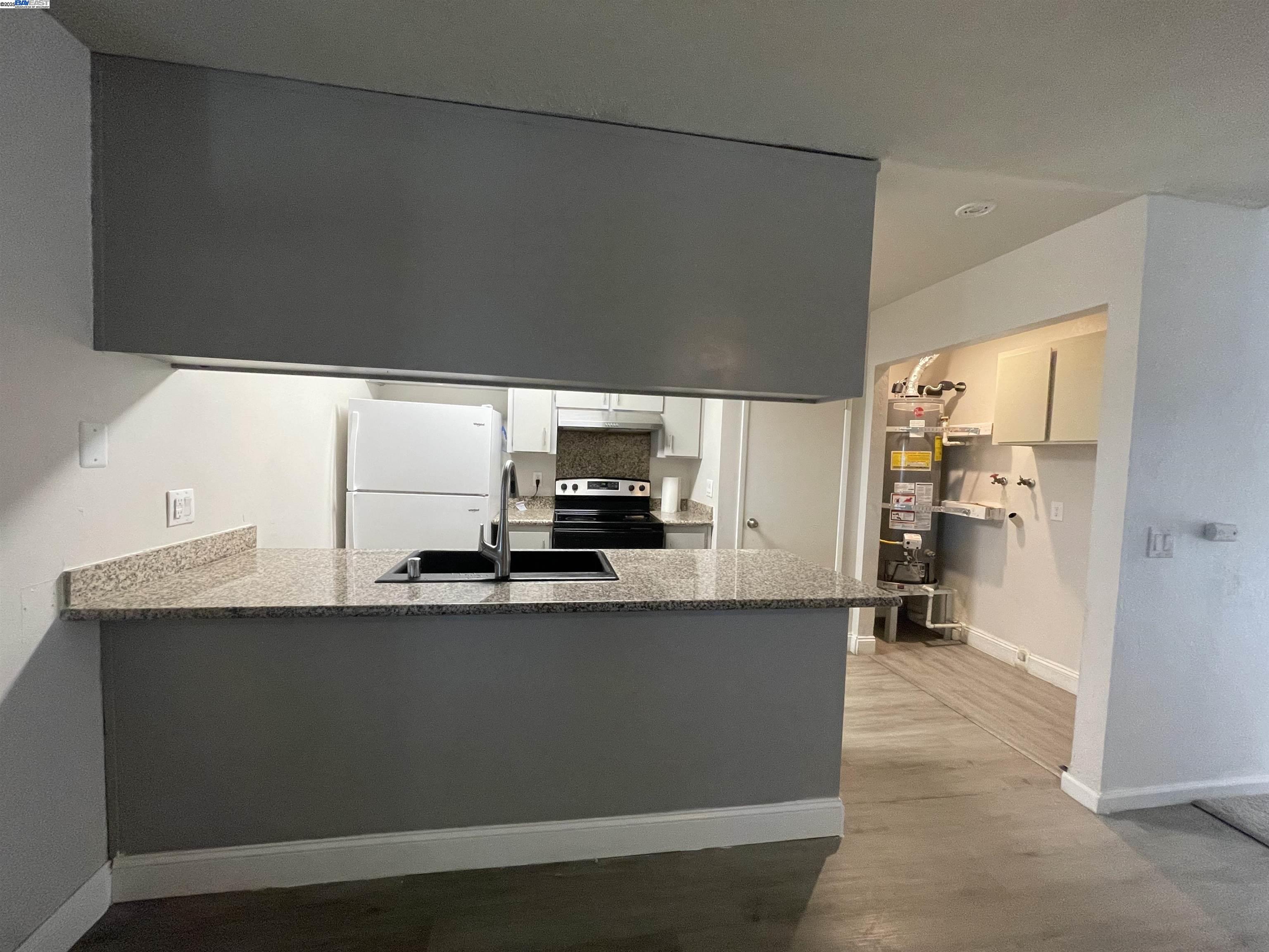 Detail Gallery Image 4 of 11 For 1904 San Jose Dr, Antioch,  CA 94509 - 2 Beds | 1 Baths