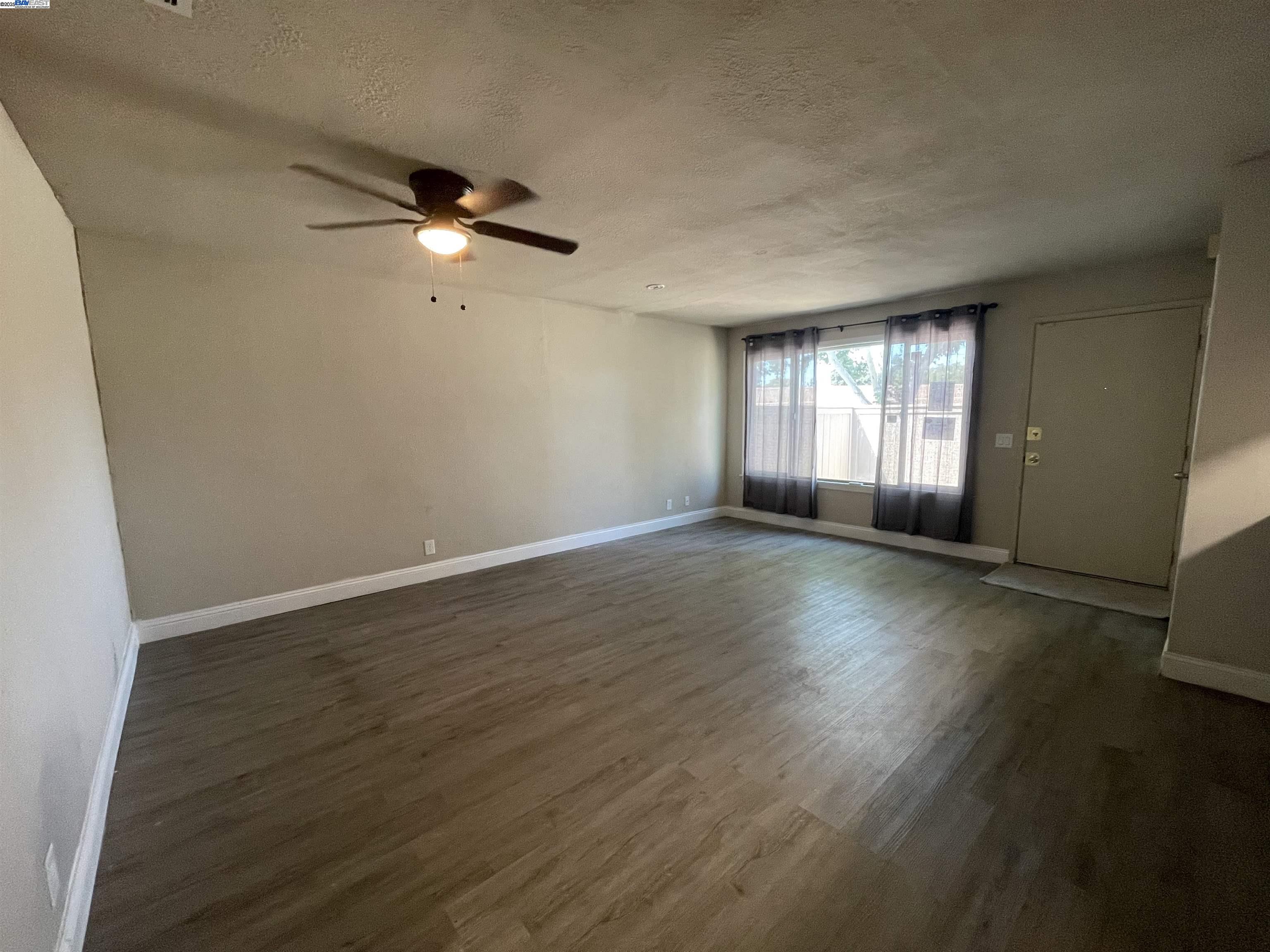 Detail Gallery Image 10 of 11 For 1904 San Jose Dr, Antioch,  CA 94509 - 2 Beds | 1 Baths