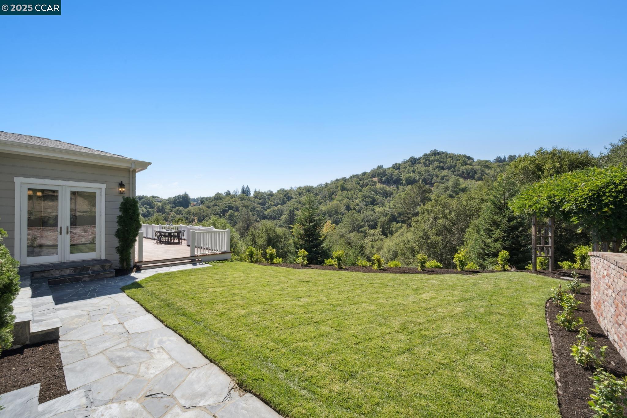 Detail Gallery Image 11 of 59 For 1133 Estates Dr, Lafayette,  CA 94549 - 4 Beds | 4/1 Baths