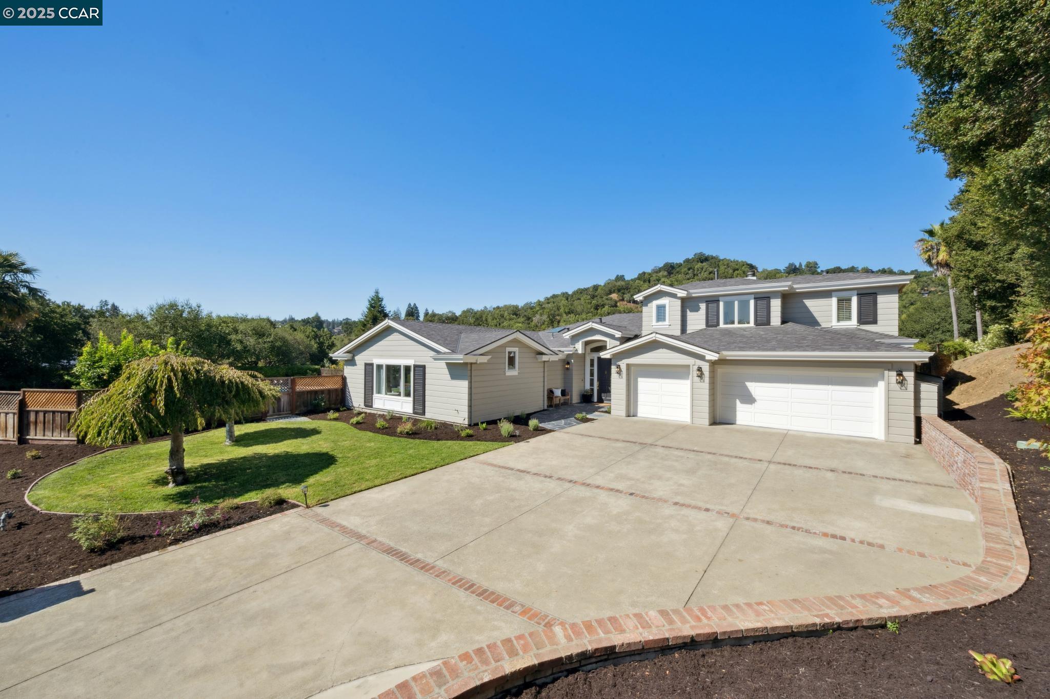 Detail Gallery Image 4 of 59 For 1133 Estates Dr, Lafayette,  CA 94549 - 4 Beds | 4/1 Baths