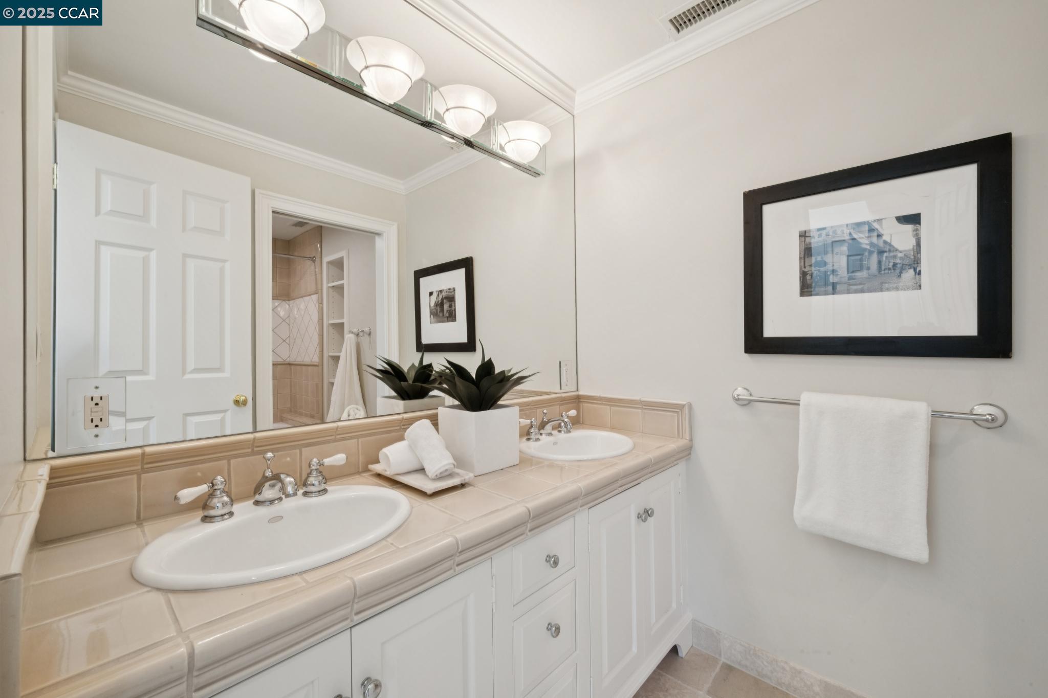 Detail Gallery Image 33 of 59 For 1133 Estates Dr, Lafayette,  CA 94549 - 4 Beds | 4/1 Baths