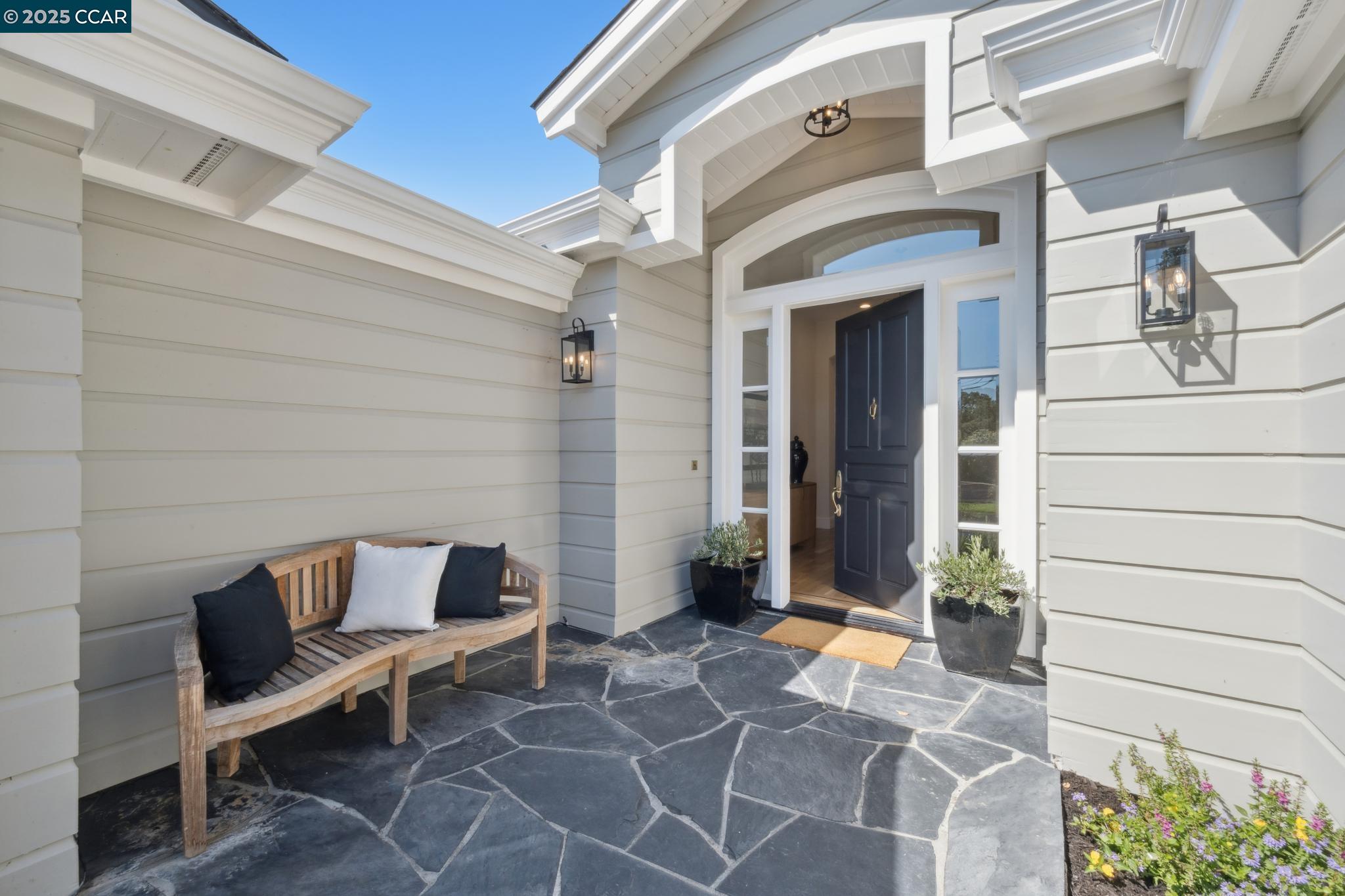 Detail Gallery Image 5 of 59 For 1133 Estates Dr, Lafayette,  CA 94549 - 4 Beds | 4/1 Baths