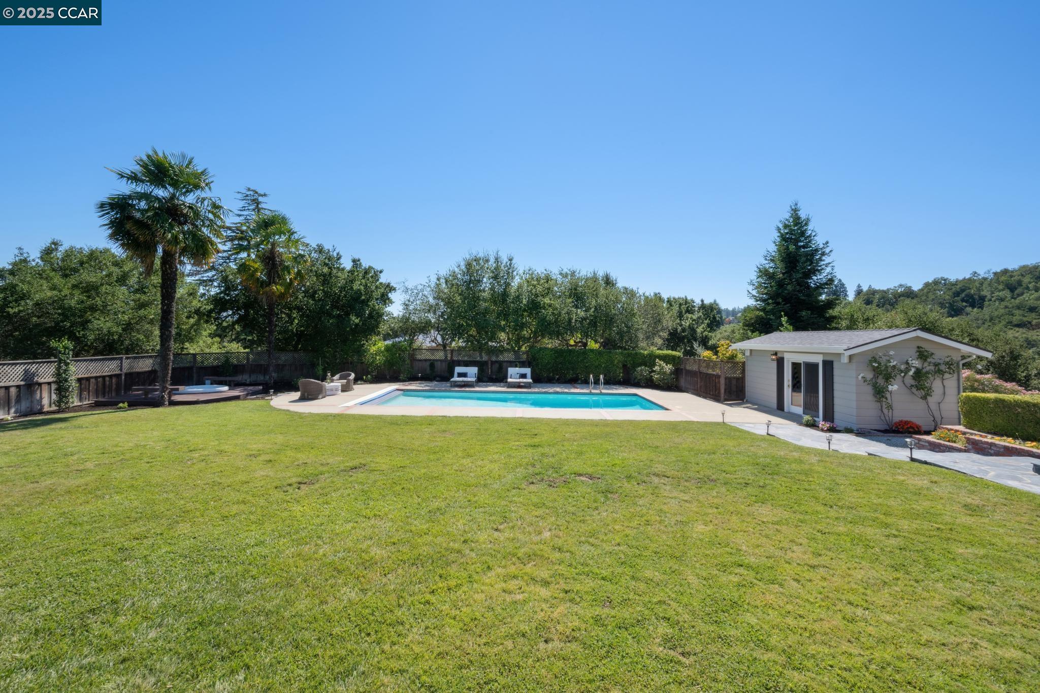 Detail Gallery Image 44 of 59 For 1133 Estates Dr, Lafayette,  CA 94549 - 4 Beds | 4/1 Baths