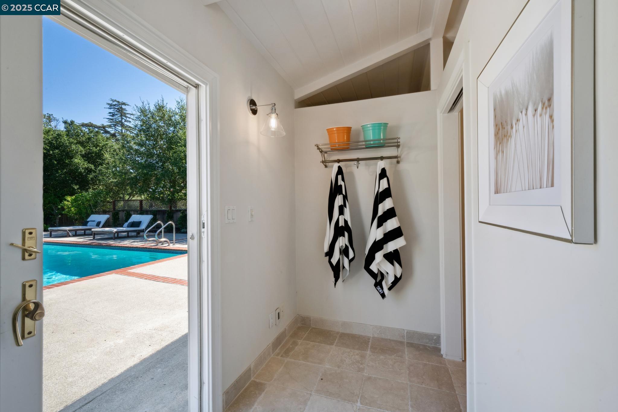 Detail Gallery Image 47 of 59 For 1133 Estates Dr, Lafayette,  CA 94549 - 4 Beds | 4/1 Baths