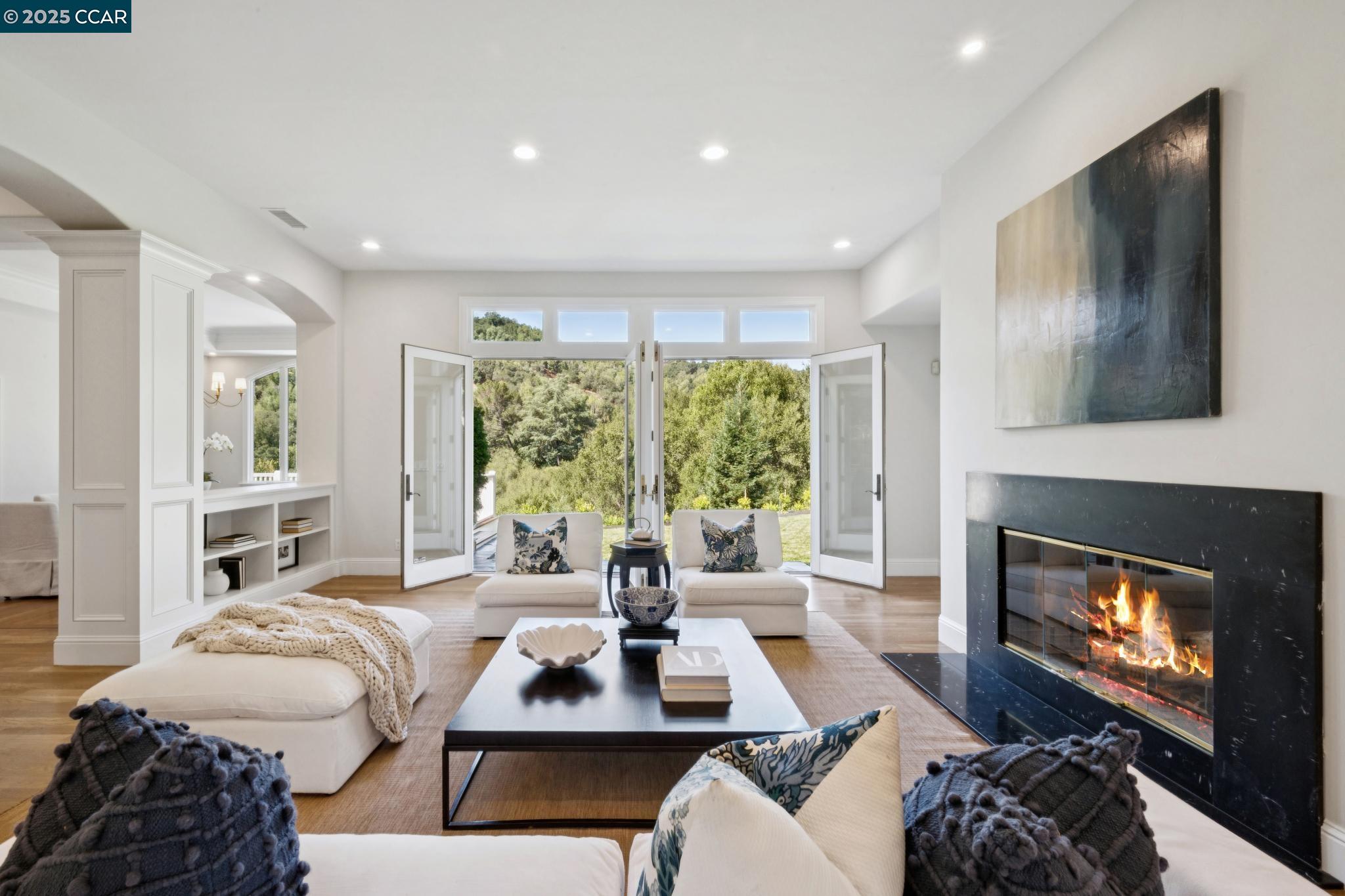 Detail Gallery Image 10 of 59 For 1133 Estates Dr, Lafayette,  CA 94549 - 4 Beds | 4/1 Baths