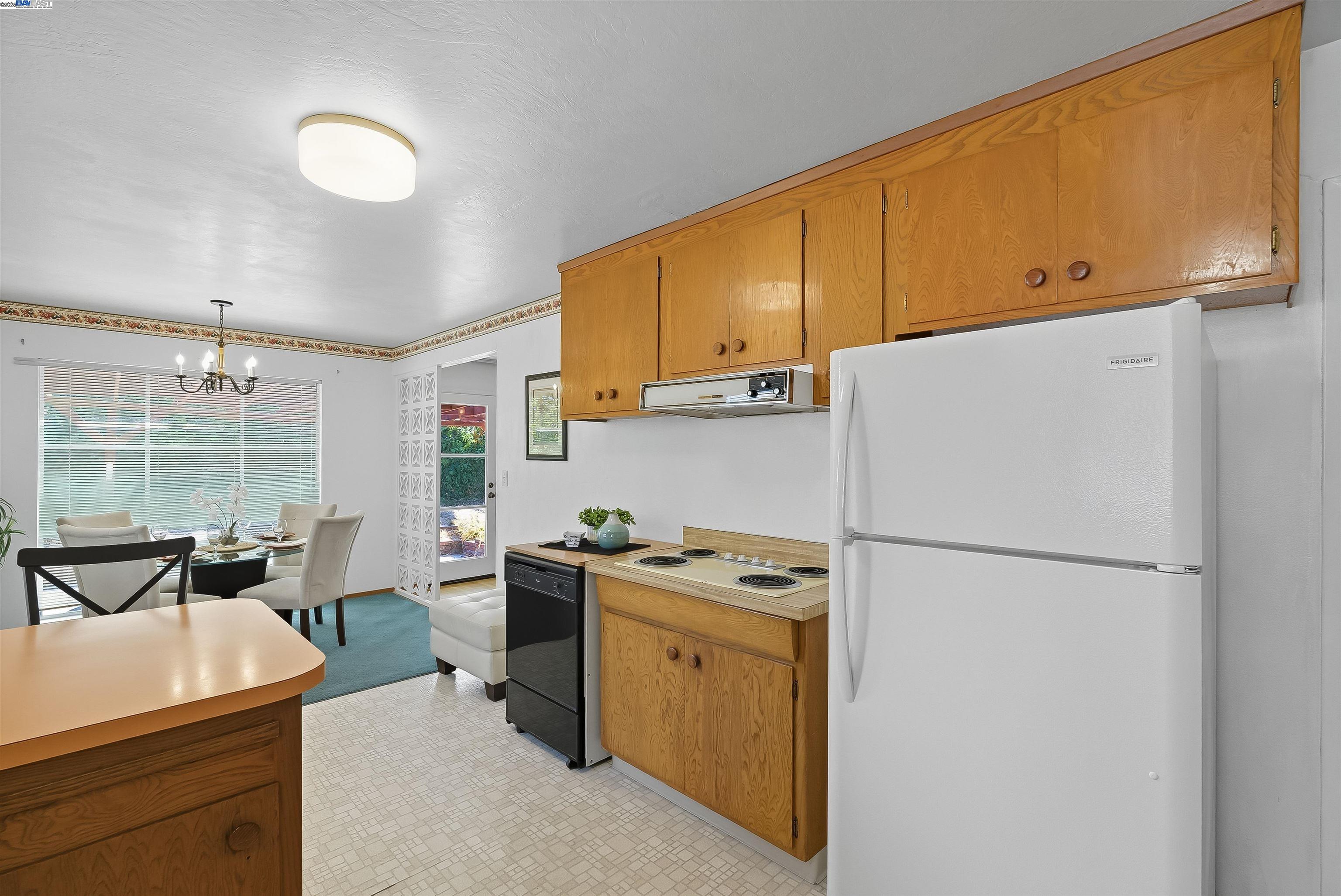 Detail Gallery Image 14 of 38 For 41411 Apricot Ln, Fremont,  CA 94539 - 3 Beds | 1/1 Baths