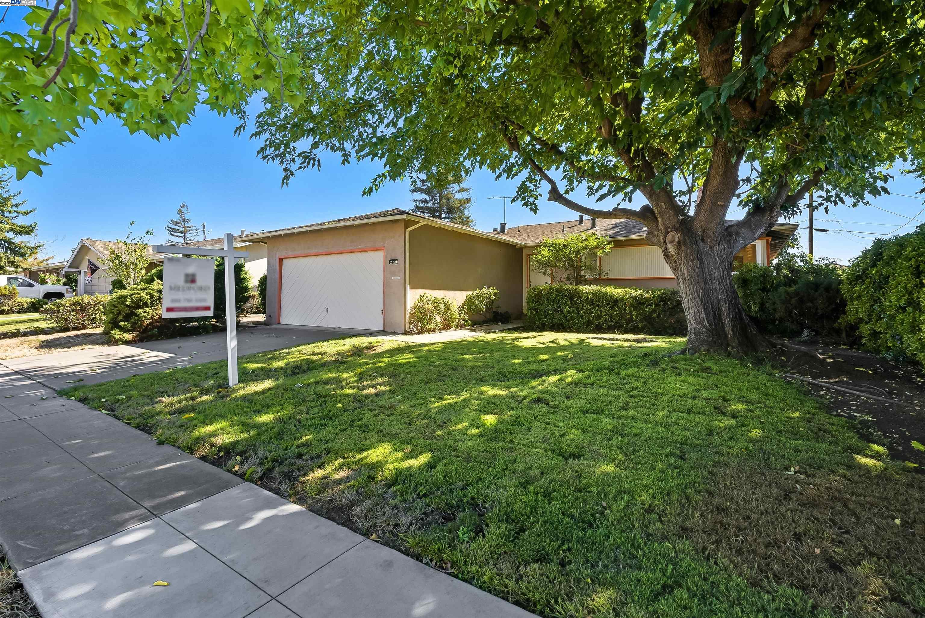 Detail Gallery Image 3 of 38 For 41411 Apricot Ln, Fremont,  CA 94539 - 3 Beds | 1/1 Baths