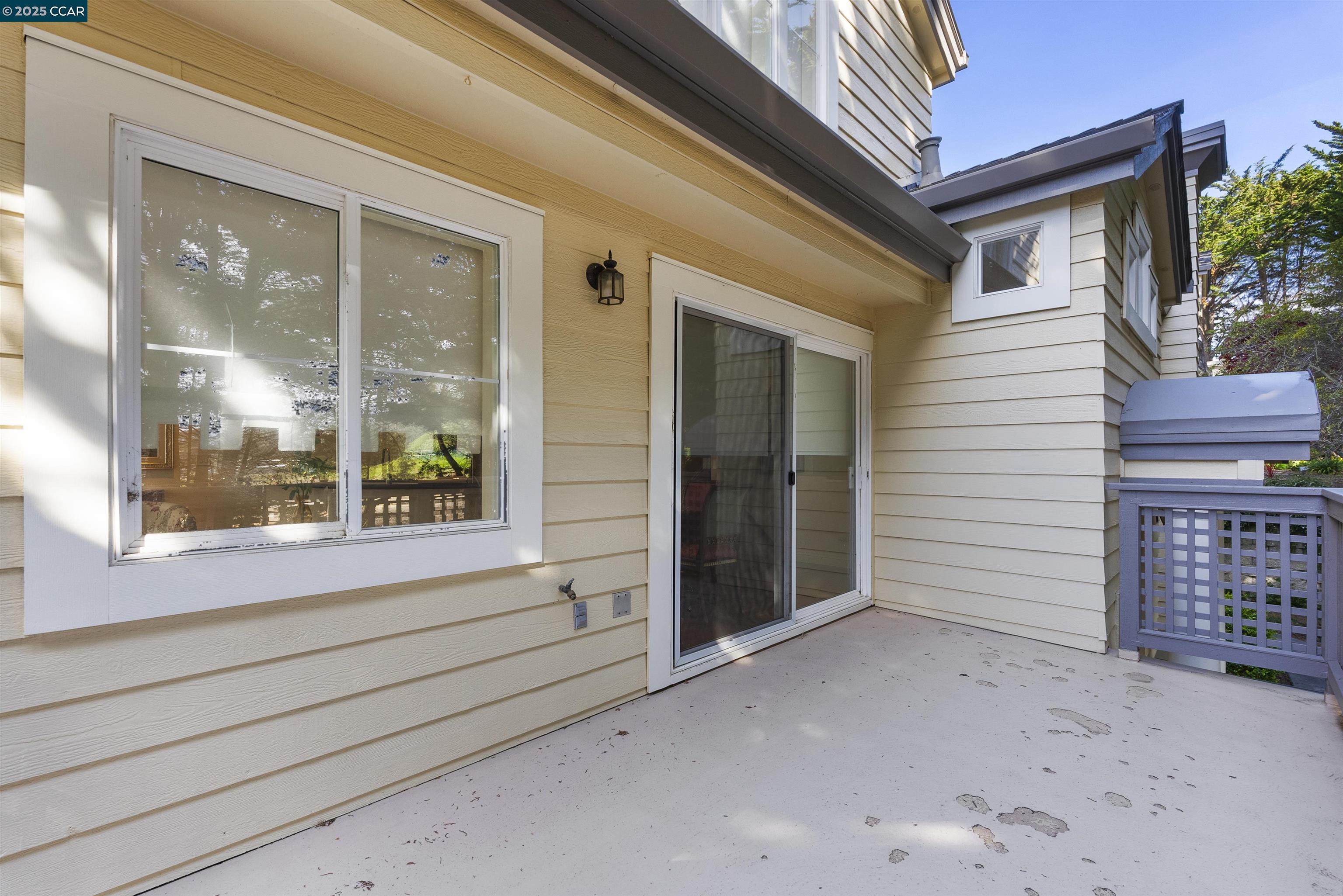 Detail Gallery Image 12 of 34 For 156 Patrick Way, Half Moon Bay,  CA 94019 - 3 Beds | 3 Baths