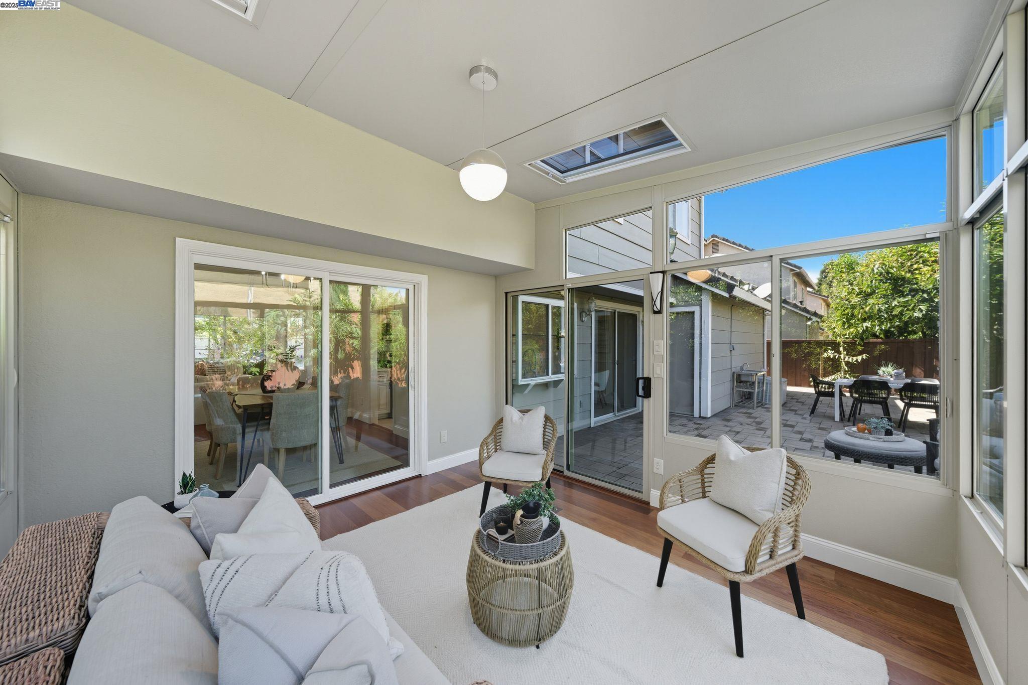 Detail Gallery Image 11 of 47 For 35672 Terrace Dr, Fremont,  CA 94536 - 3 Beds | 2/1 Baths