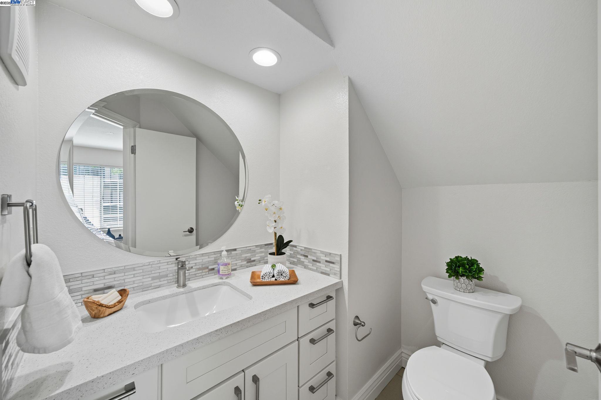 Detail Gallery Image 19 of 47 For 35672 Terrace Dr, Fremont,  CA 94536 - 3 Beds | 2/1 Baths