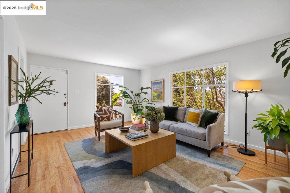 Detail Gallery Image 11 of 40 For 4007 Vale Ave, Oakland,  CA 94619 - 2 Beds | 1 Baths