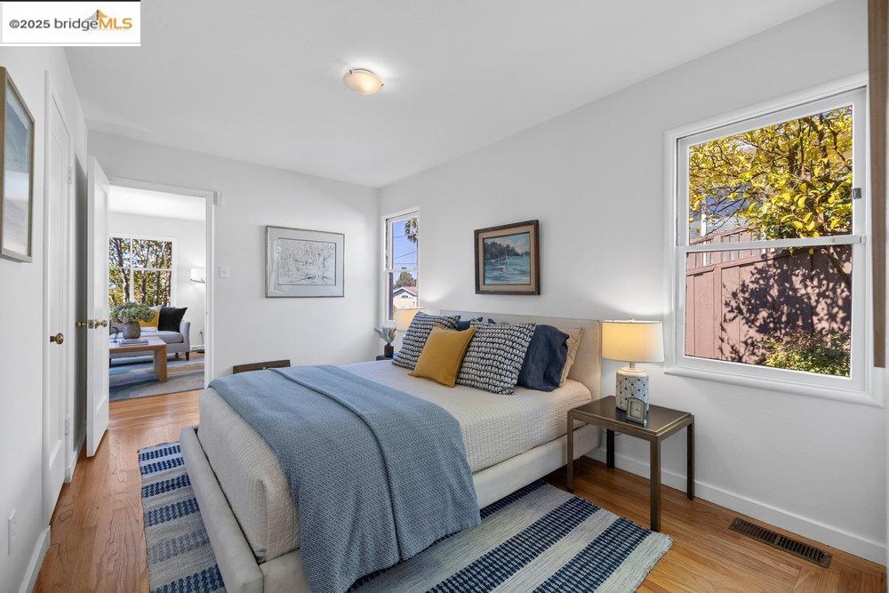 Detail Gallery Image 16 of 40 For 4007 Vale Ave, Oakland,  CA 94619 - 2 Beds | 1 Baths