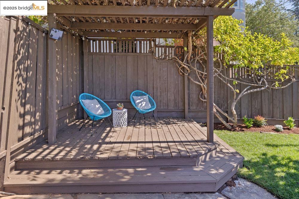 Detail Gallery Image 24 of 40 For 4007 Vale Ave, Oakland,  CA 94619 - 2 Beds | 1 Baths