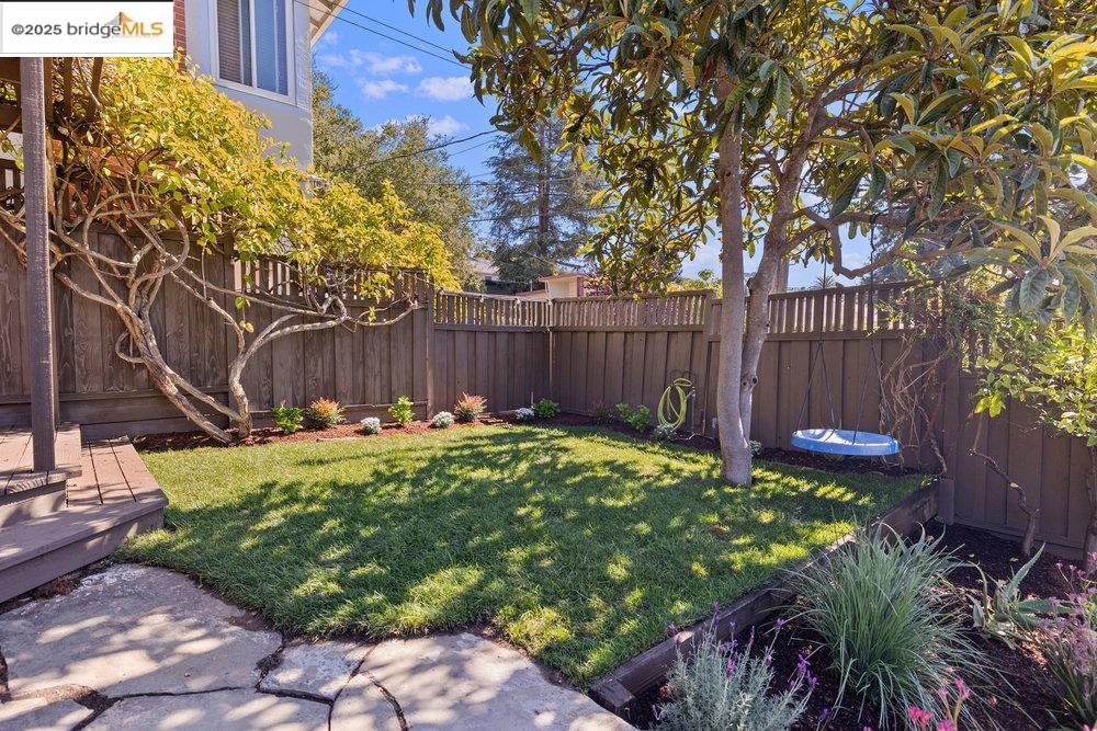 Detail Gallery Image 25 of 40 For 4007 Vale Ave, Oakland,  CA 94619 - 2 Beds | 1 Baths