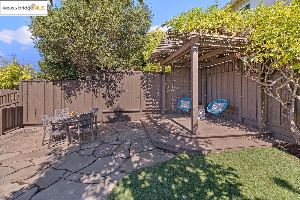 Detail Gallery Image 26 of 40 For 4007 Vale Ave, Oakland,  CA 94619 - 2 Beds | 1 Baths