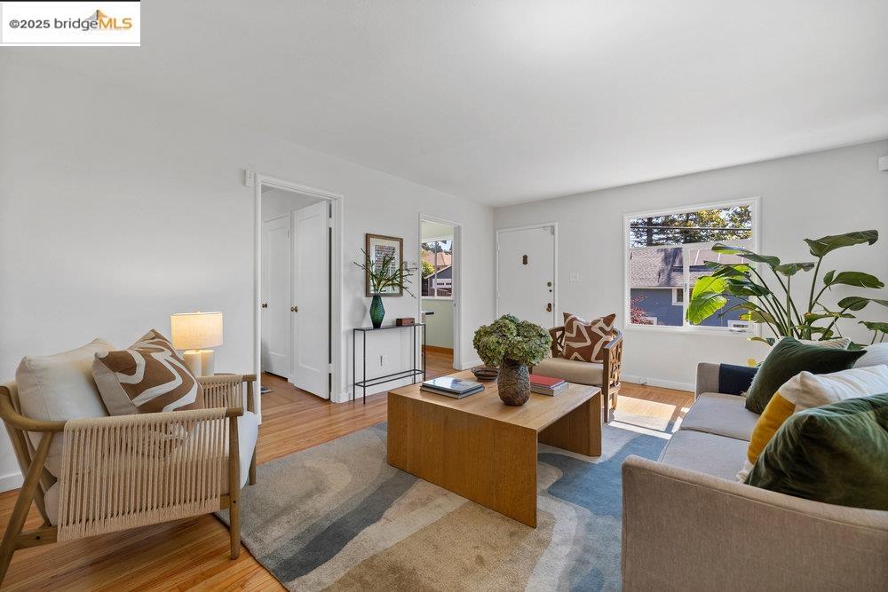Detail Gallery Image 10 of 40 For 4007 Vale Ave, Oakland,  CA 94619 - 2 Beds | 1 Baths