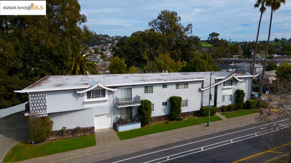 Detail Gallery Image 2 of 43 For 7940 Bancroft Avenue, Oakland,  CA 94605 - – Beds | – Baths