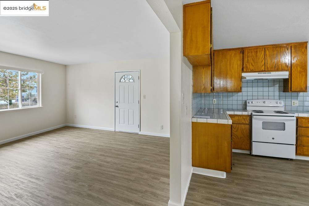 Detail Gallery Image 41 of 43 For 7940 Bancroft Avenue, Oakland,  CA 94605 - – Beds | – Baths