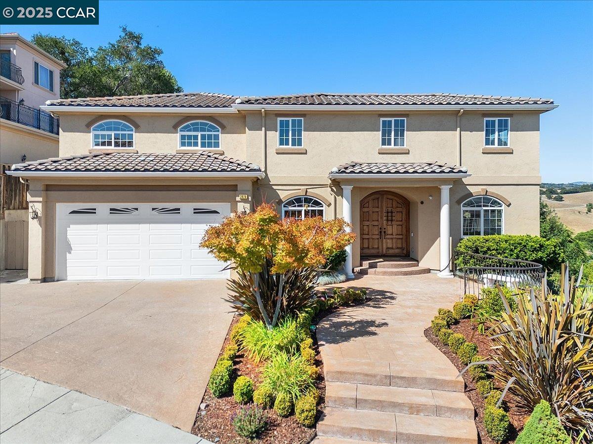 Detail Gallery Image 2 of 59 For 2876 Eugene Ter, Castro Valley,  CA 94546 - 5 Beds | 4 Baths