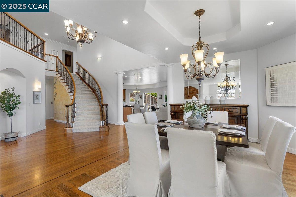 Detail Gallery Image 17 of 59 For 2876 Eugene Ter, Castro Valley,  CA 94546 - 5 Beds | 4 Baths